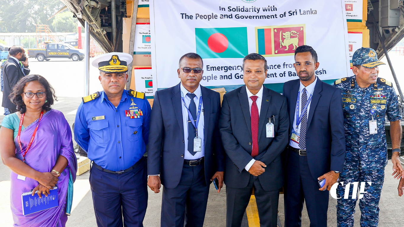 Bangladesh delivers urgent aid to Sri Lanka