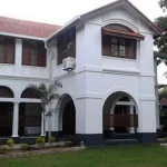 නිල නිවාස