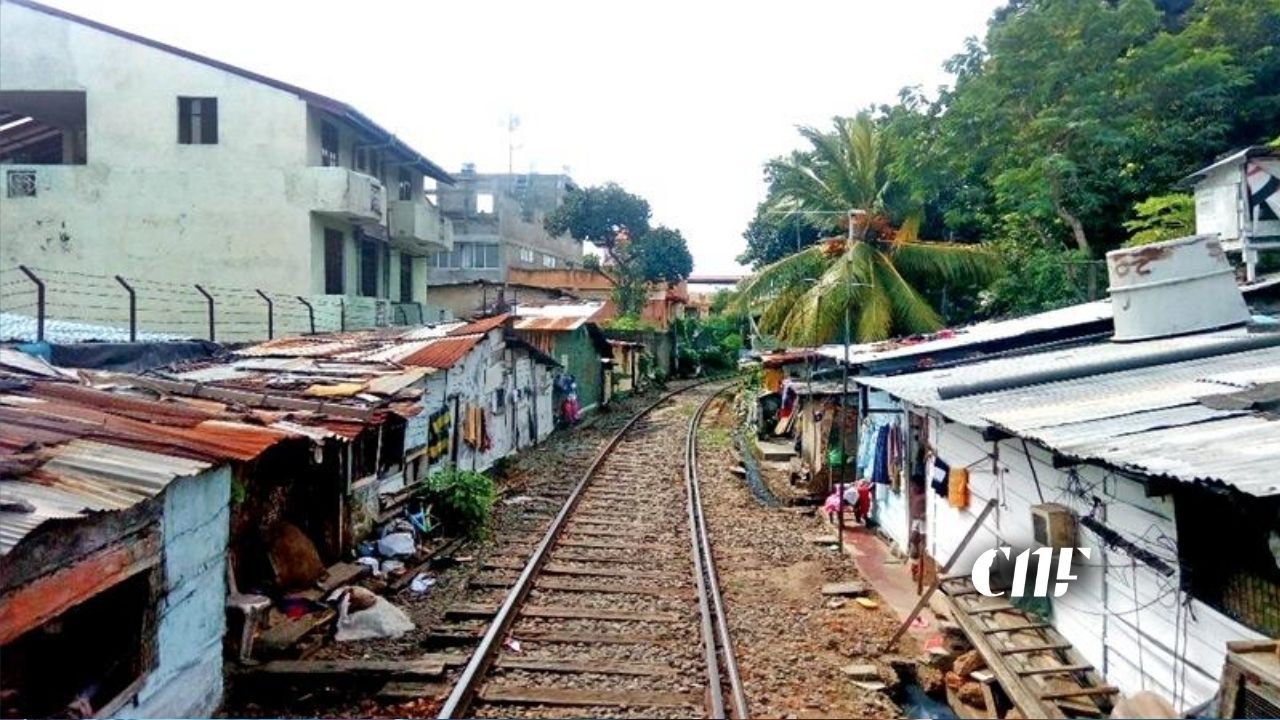 කැලණිවැලි දුම්රිය පාරේ අනවසර පදිංචිකරුවන් පිළිබඳ විශේෂ කැබිනට් තීරණයක්!