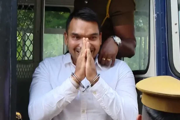නාමල් රාජපක්ෂ